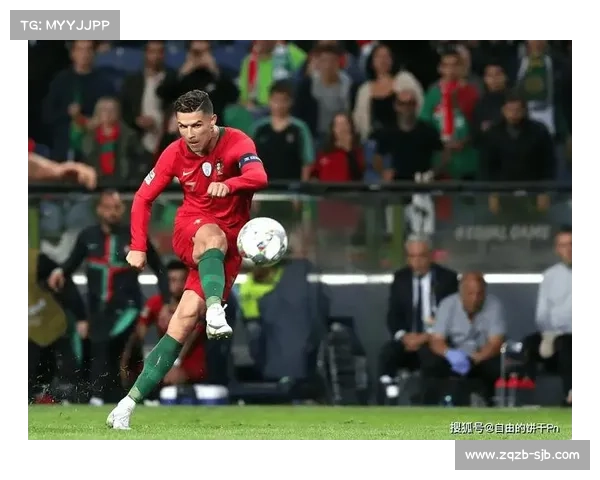 索博斯洛伊与C罗赛后握手展现传承精神两代球星互动引人深思