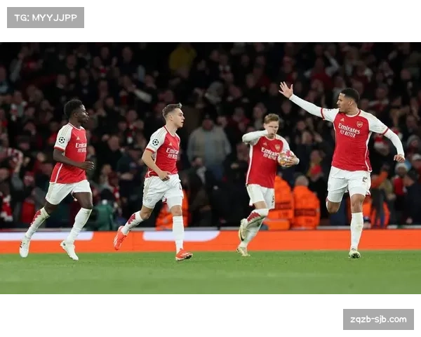 中场球员回撤防线组织 成英超破解紧逼新方式